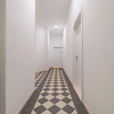 Apartament Cobblestone By Rentez *